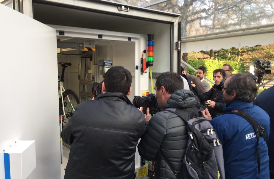 Utilizar tecnología de rayos X para descubrir el dopaje mecánico