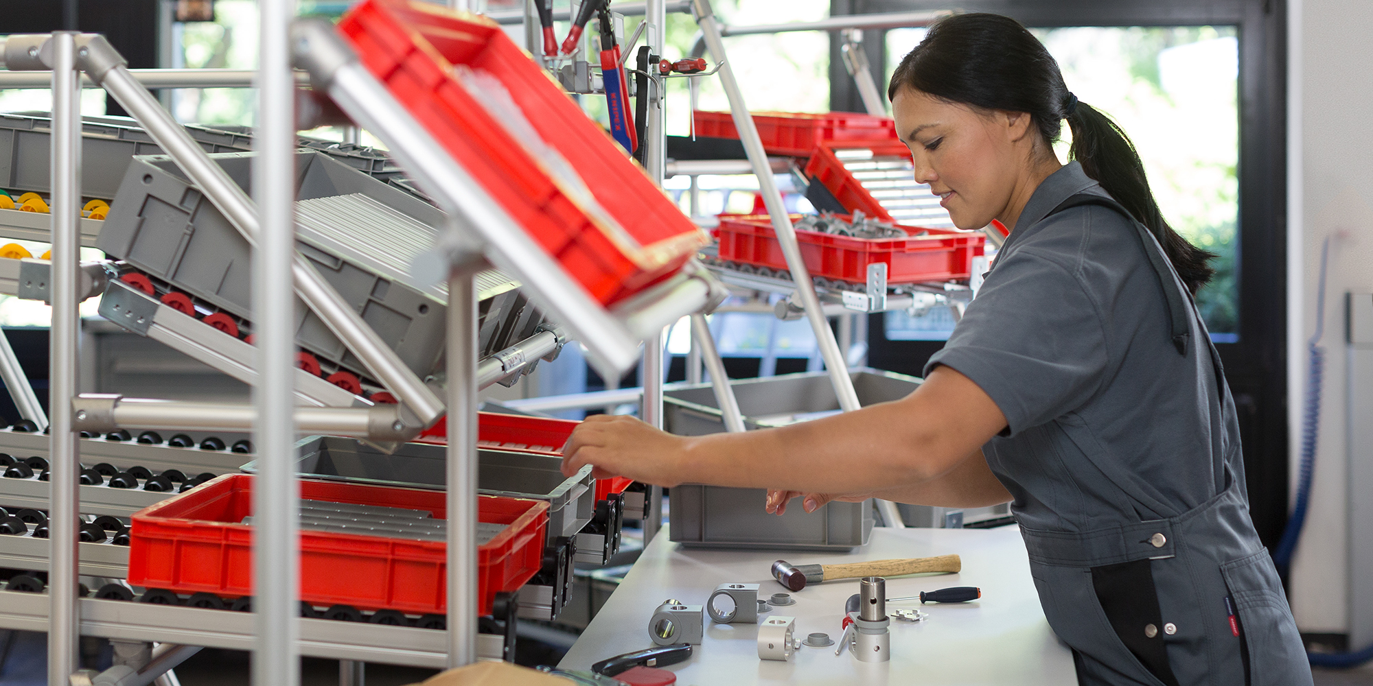 Wdrożenie koncepcji Lean Production: optymalny sposób na zaangażowanie pracowników