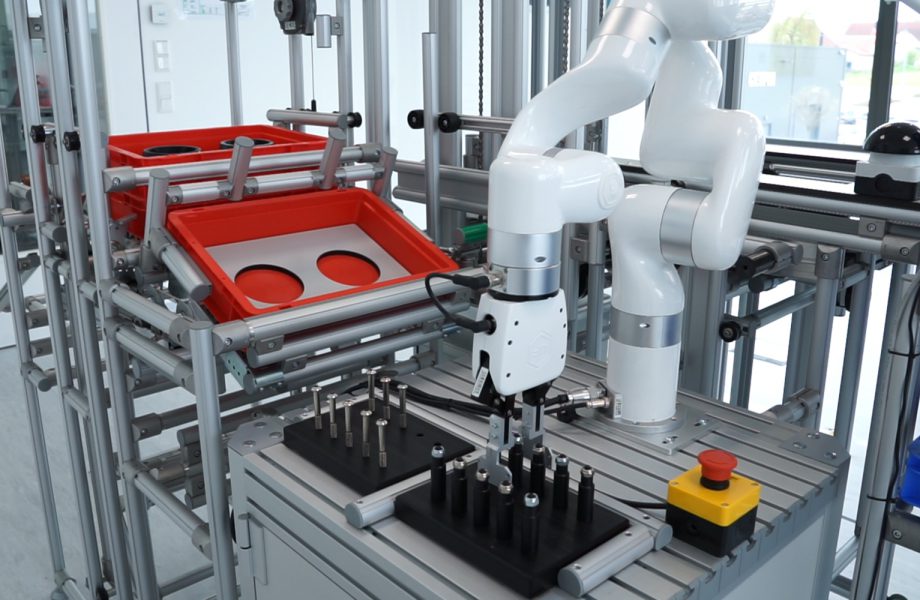 Karakuri/LCA und Robotiklösungen flexibel kombinieren