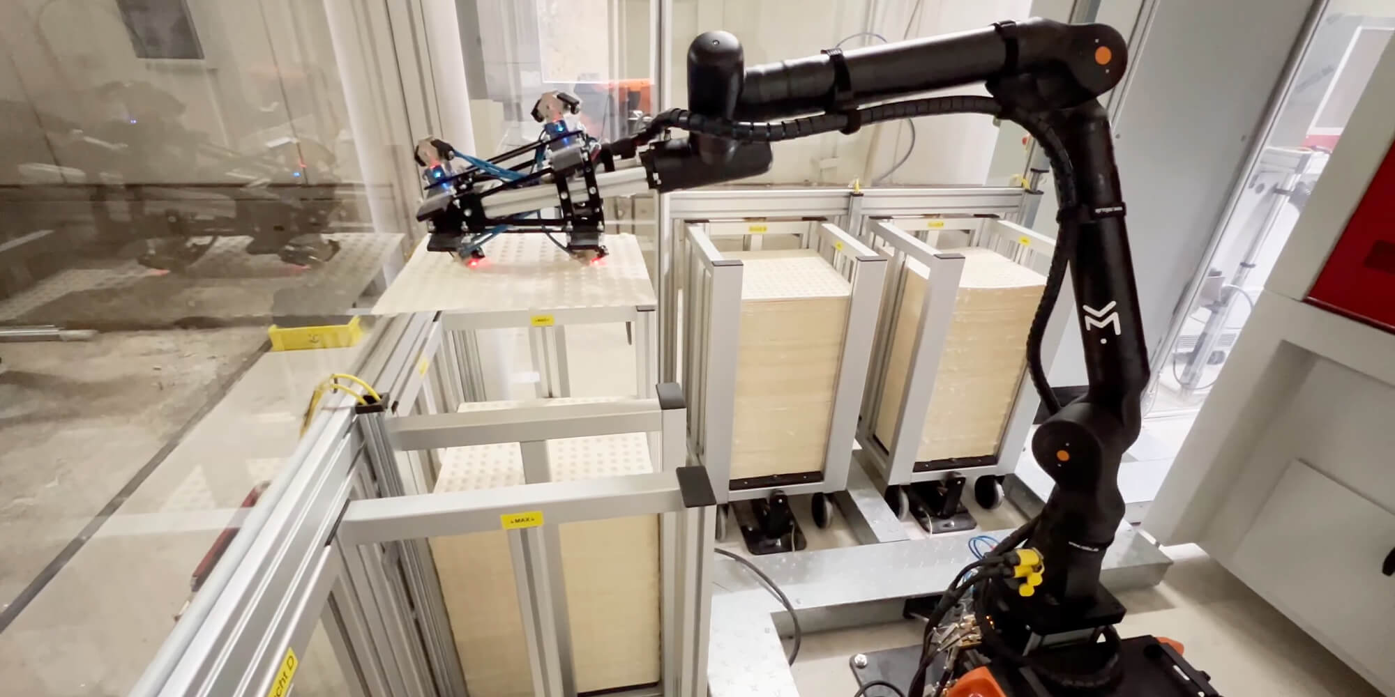 Robots and parasitoid wasps for organic farming