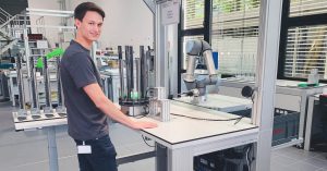 Un exemple de la collaboration homme-robot