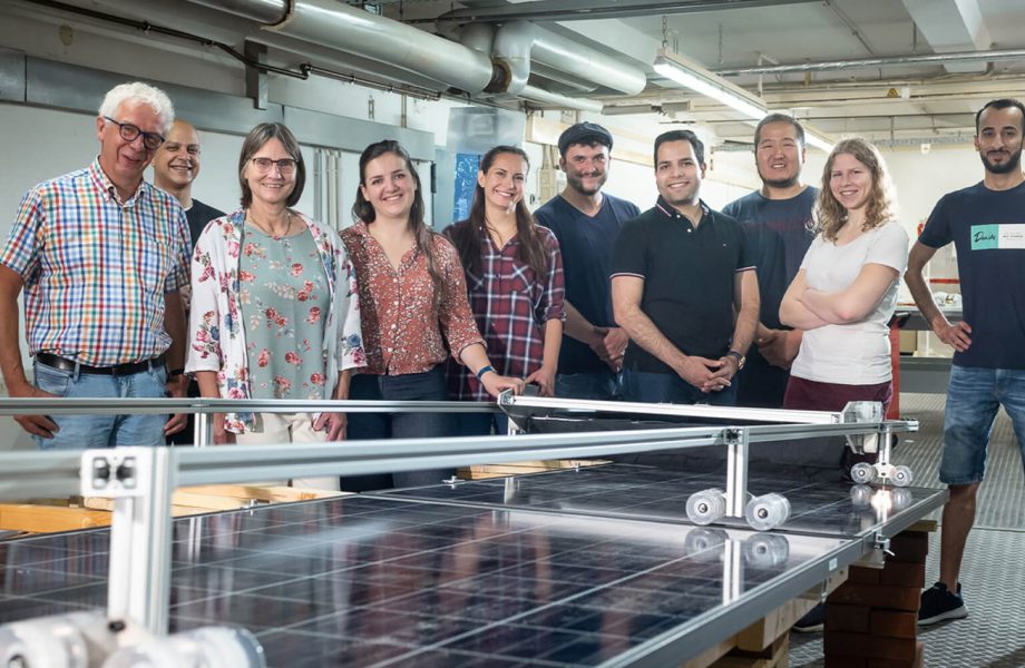 SeneSet : nettoyage solaire au Sénégal avec la technique des profilés