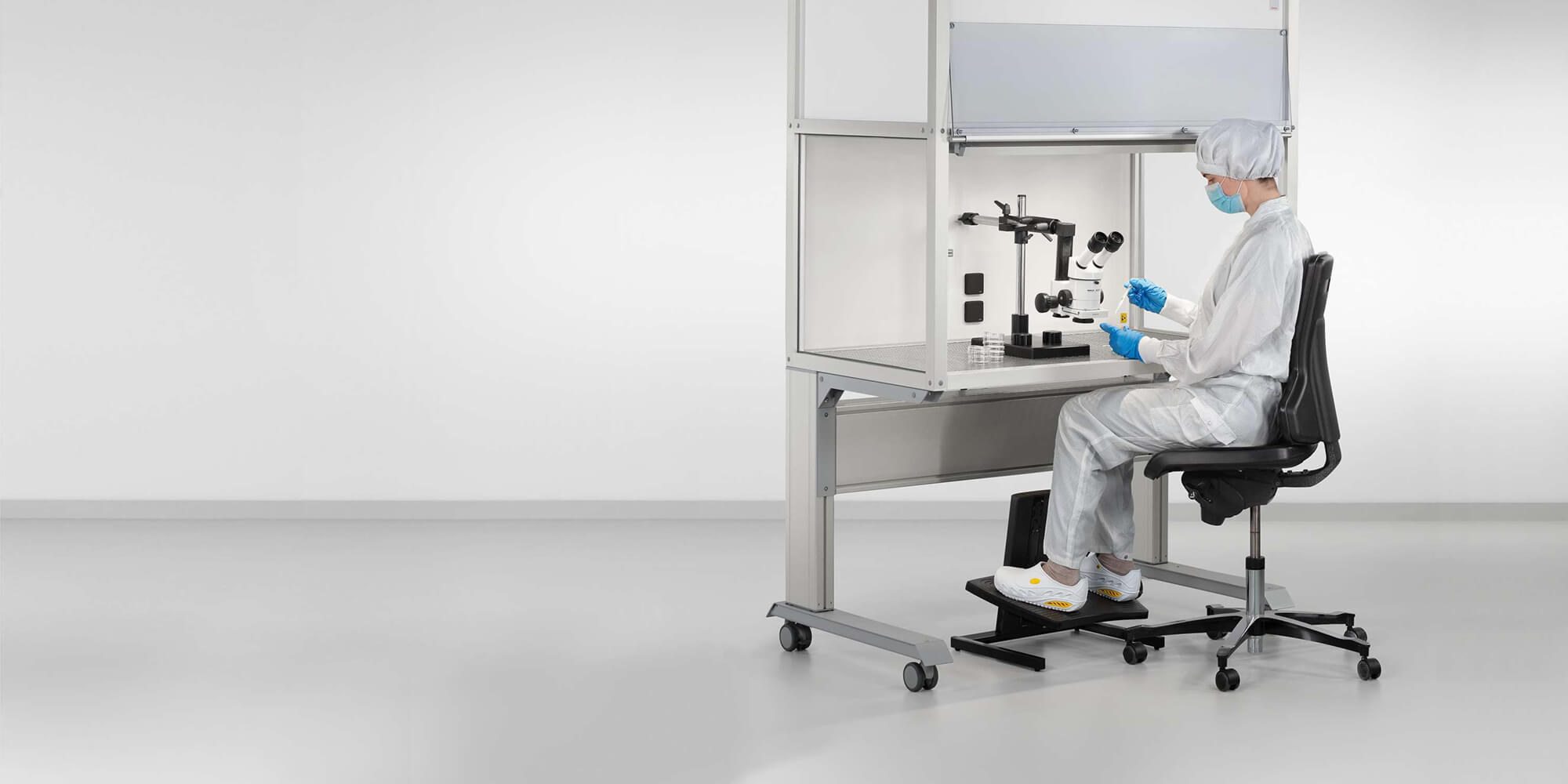 Cleanroom classes: ISO 14644 and GMP